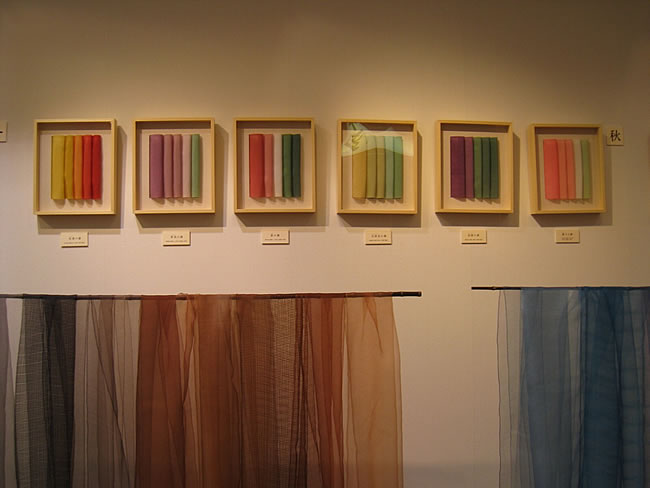 吉岡幸雄の仕事展 源氏物語の色 開催 展示会7 紫紅社 吉岡幸雄の仕事展 源氏物語の色 開催 展示会7 紫紅社
