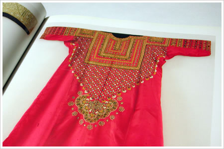 インドの伝統染織 中身サンプル